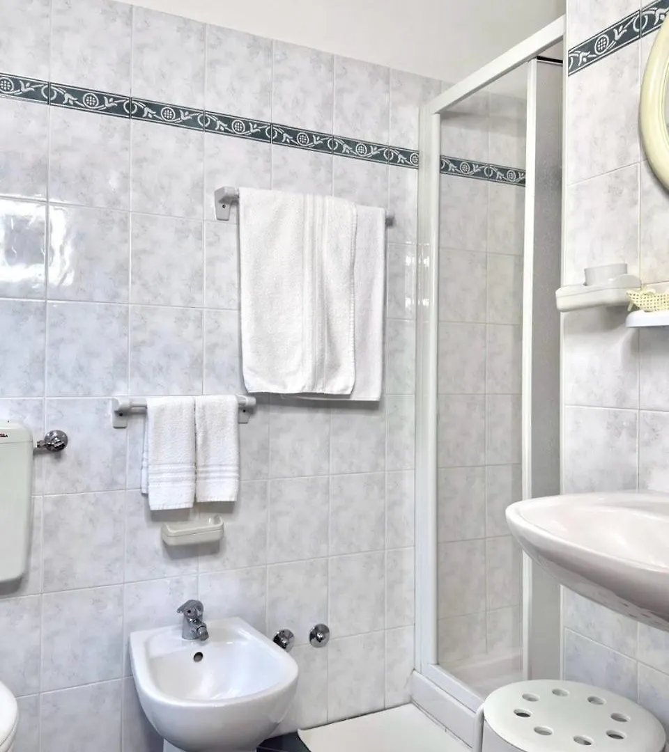 Albergo Edera Salsomaggiore Terme 2*,  Italia